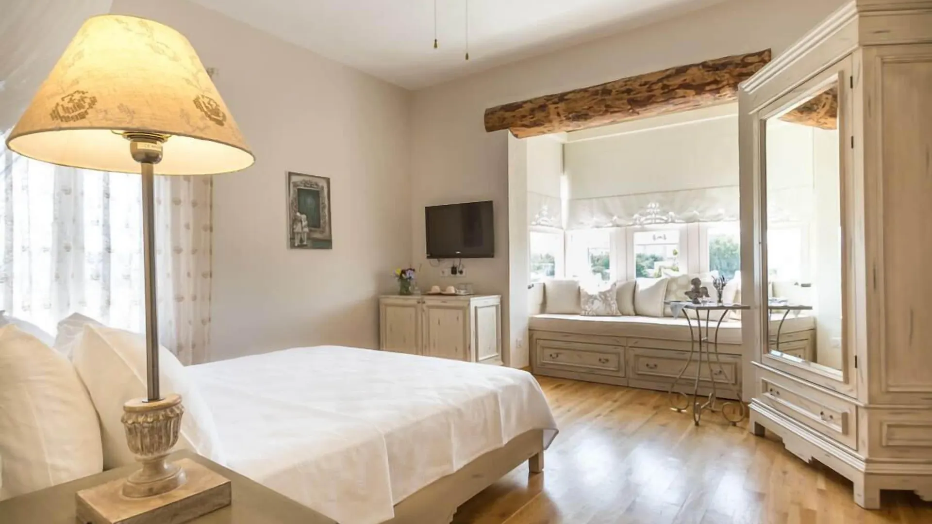 Luce Design Hotel Alacati - Special Class contacts